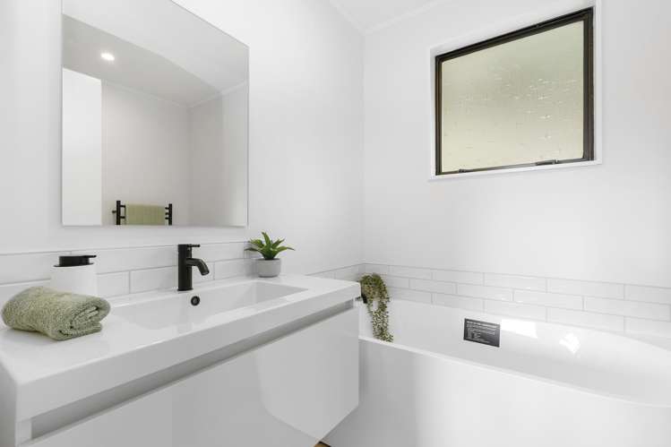 66 Castlerea Street Wainuiomata_20