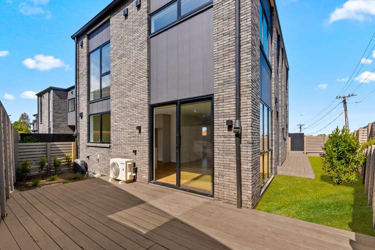 Lot1-5/135 Leybourne Circle Glen Innes_11