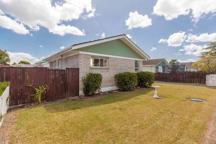 1/15 Cranberry Place Bucklands Beach_6