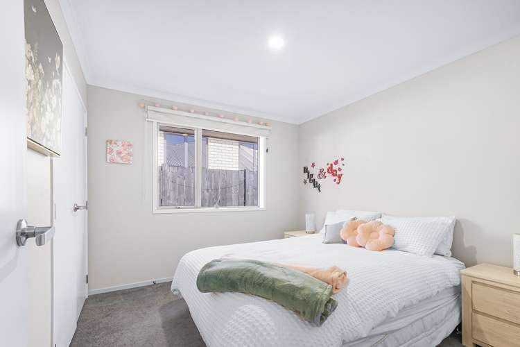 4 Carlingford Rise Dinsdale_15