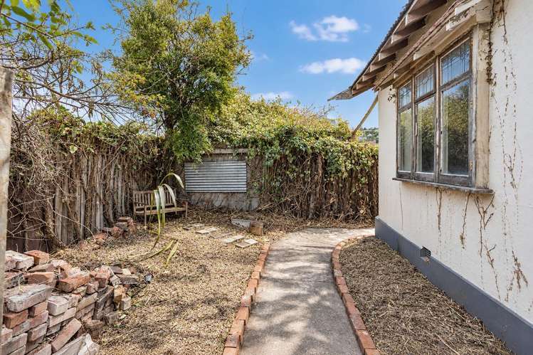 94 Birdwood Avenue Beckenham_40