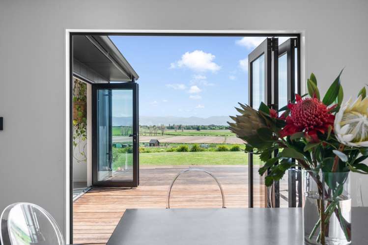 1031 Lake Ferry Road Martinborough_9