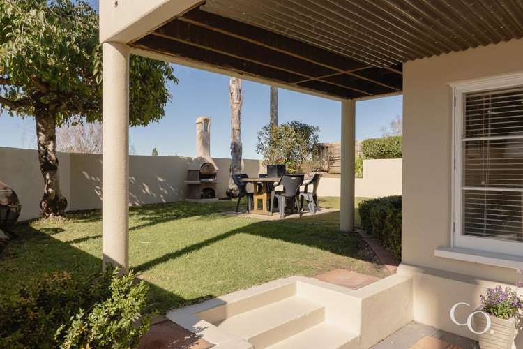 191 Edgecumbe Road Avenues_20