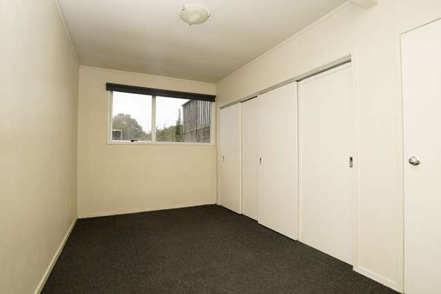 1/2 Karapiti Place Glen Eden_4