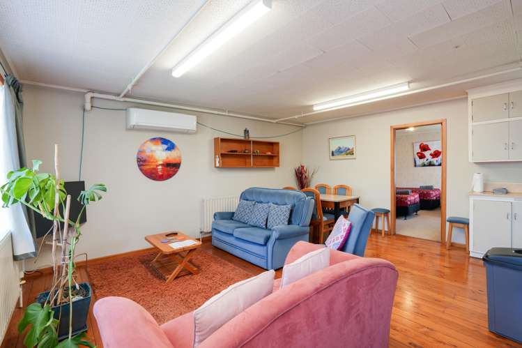 8 Clark Street Owaka_18