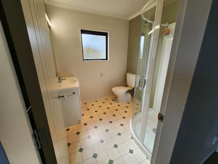 254a Mountain Road Lepperton_18