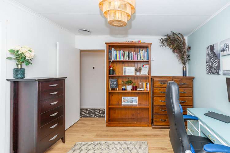 21 Elmwood Crescent Pukete_13