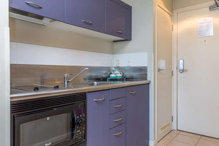 8m/100 Greys Avenue Auckland Central_8