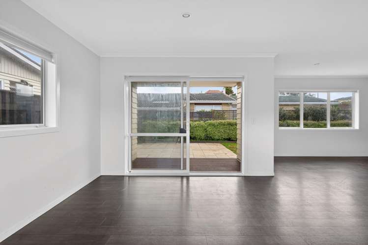 8 Davies Street Tawa_7