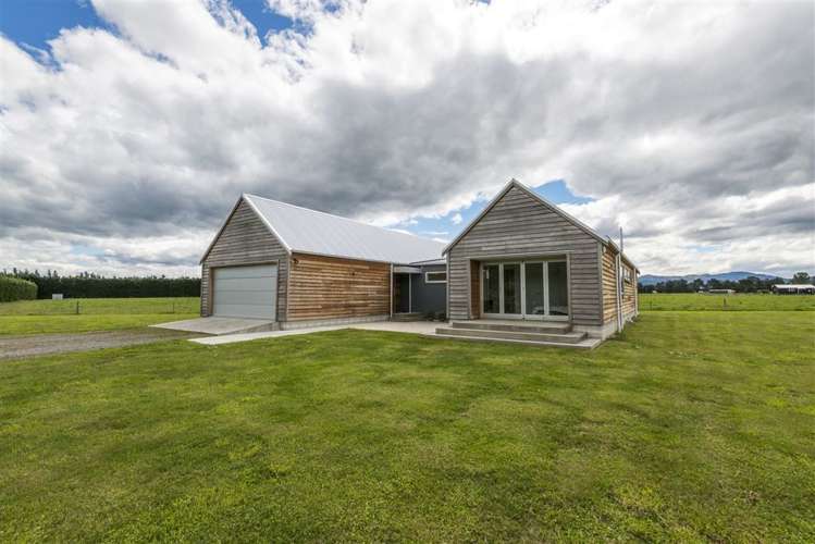 31 Riverside Road Okuku_14