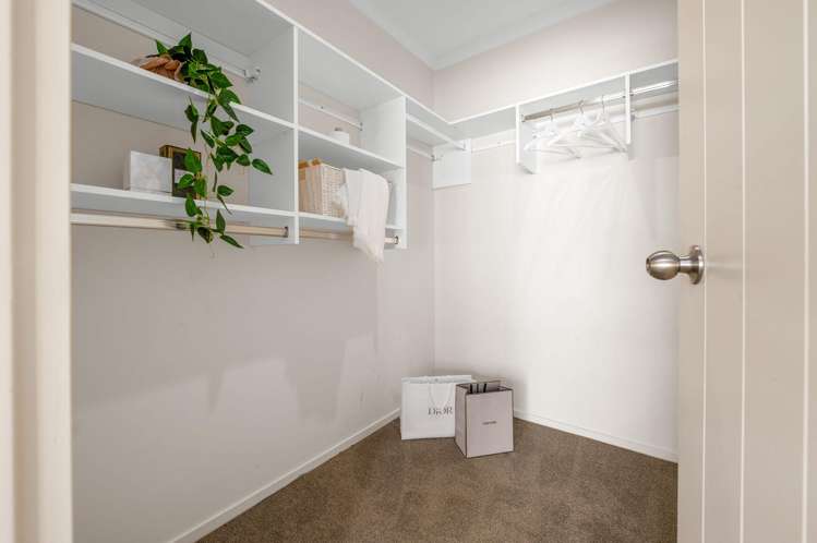 1 Farleigh Close Huntington_11