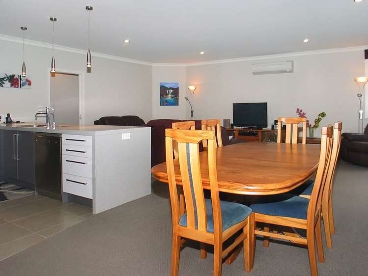 24 Kahurangi Heights Aotea_9