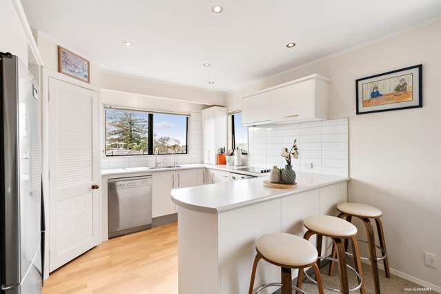 2/170 Onewa Road Northcote_2