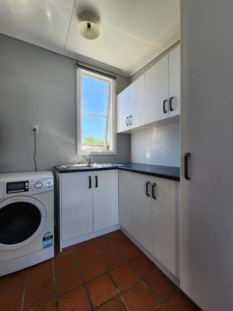 5 Holloway Road Omata_17