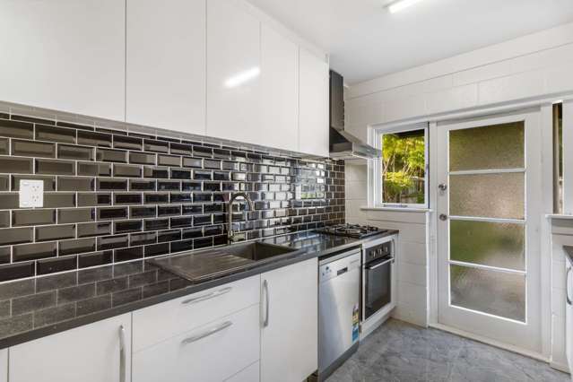 72c Connaught Street Blockhouse Bay_3