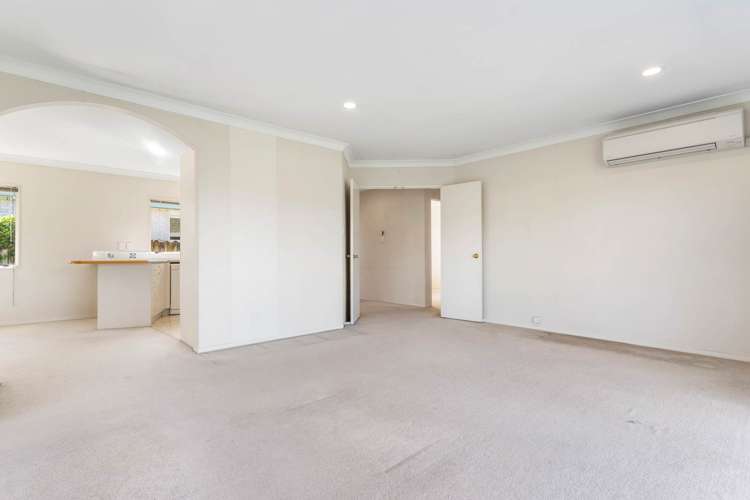 2/12 Astoria Place Northpark_9