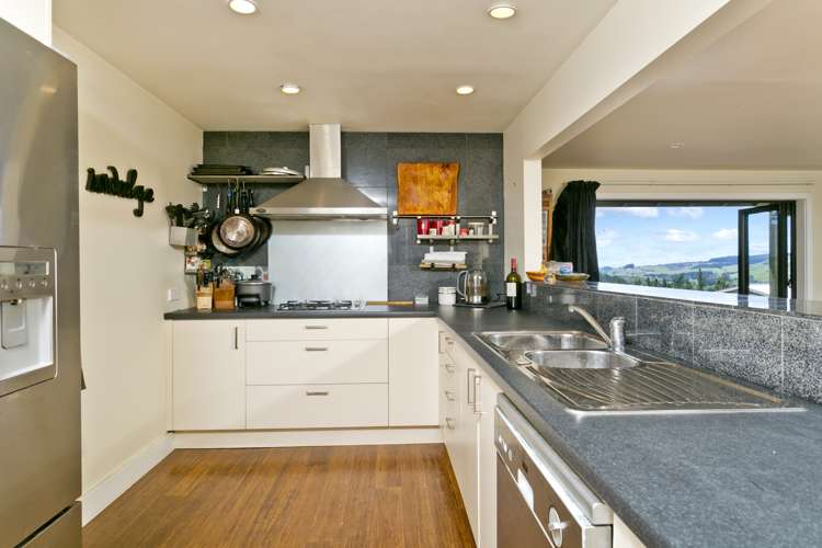 65 Manuka Grove Helensville_5