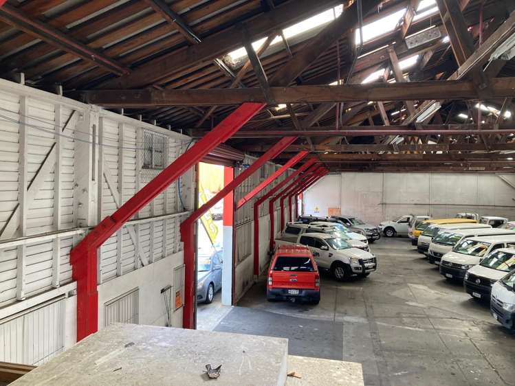 115 Gracefield Road Gracefield_2