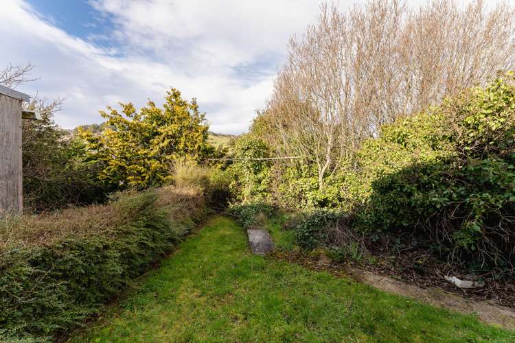 7 Westland Street Green Island_19