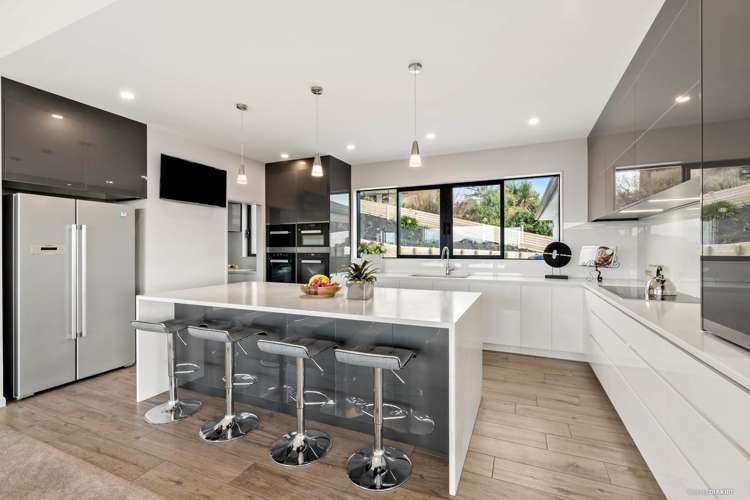 764 Redoubt Road Flat Bush_9