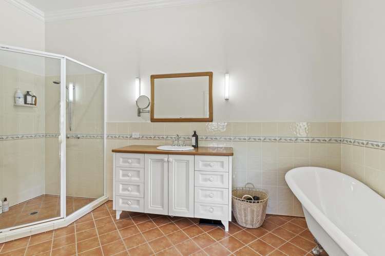 28-32 Cliff Way Tamborine Mountain_12