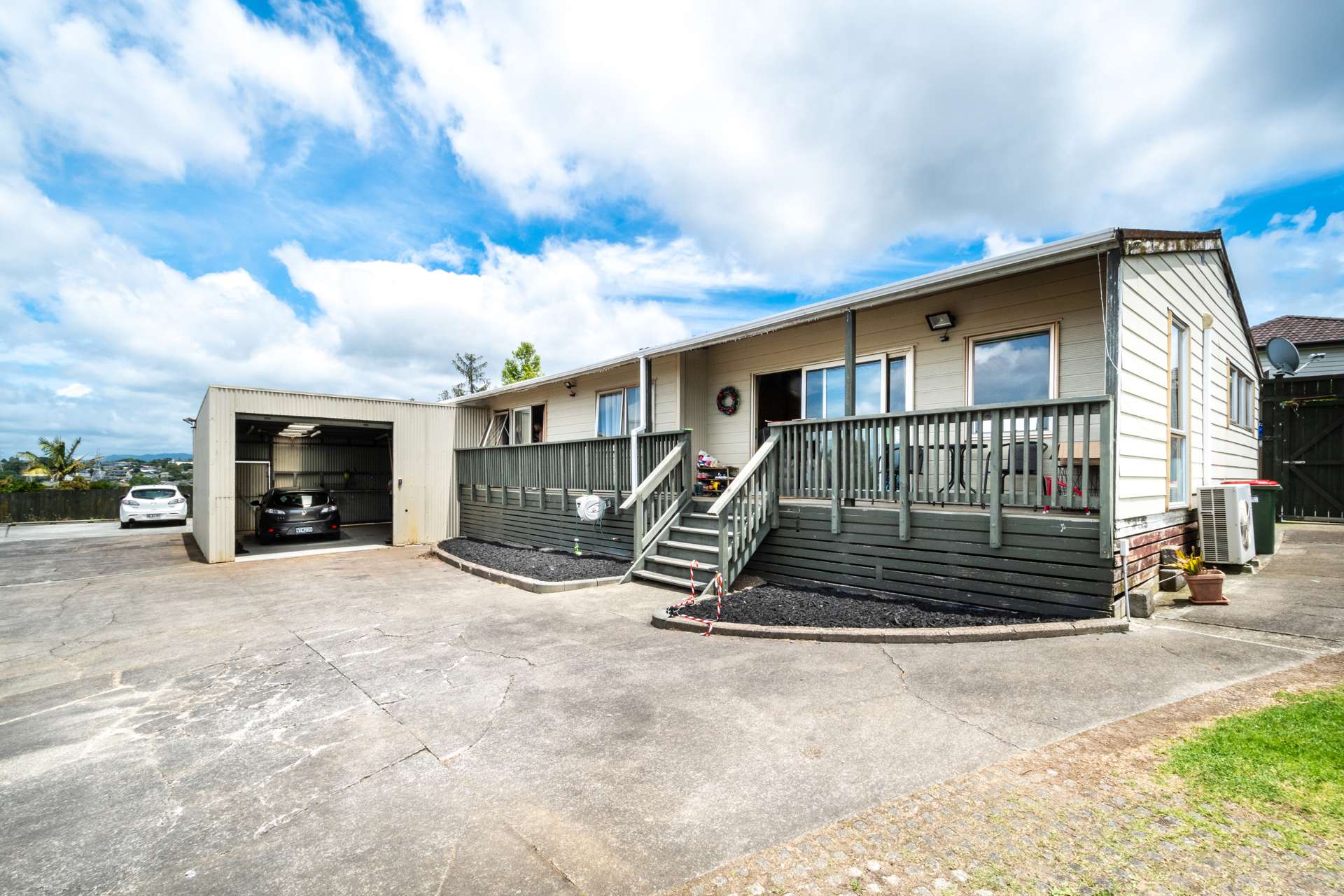 56 Makora Road Massey_0