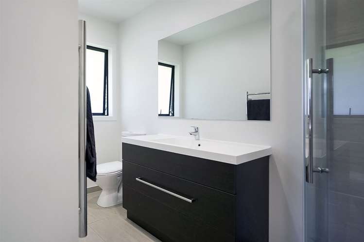 4 Pluto Place Beach Haven_24