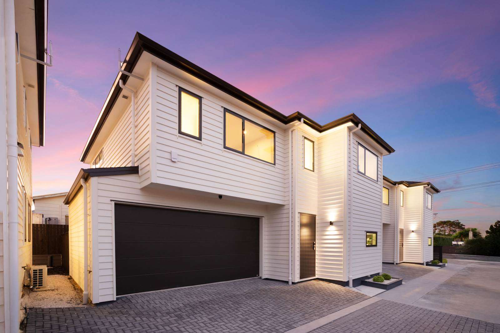 99B Wharf Road – hero