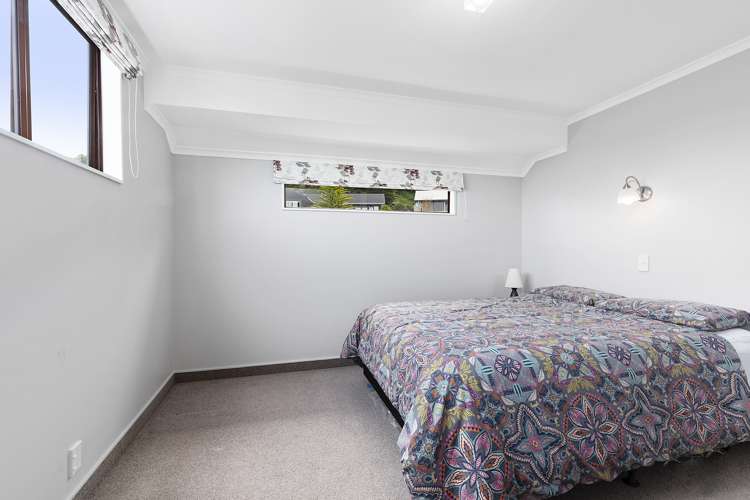 4 Andaman Grove Khandallah_11