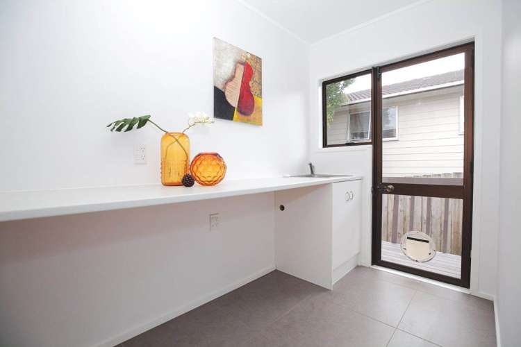 242a East Coast Road Forrest Hill_17