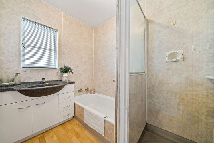 50 Rogan Street Mount Roskill_24