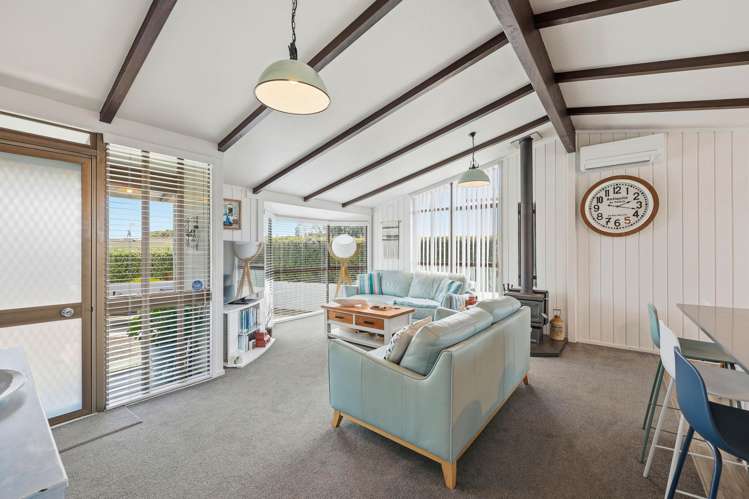 6 Vela Place Clarks Beach_13