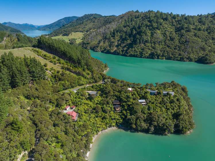 1699 Kenepuru Road Kenepuru Sound_34