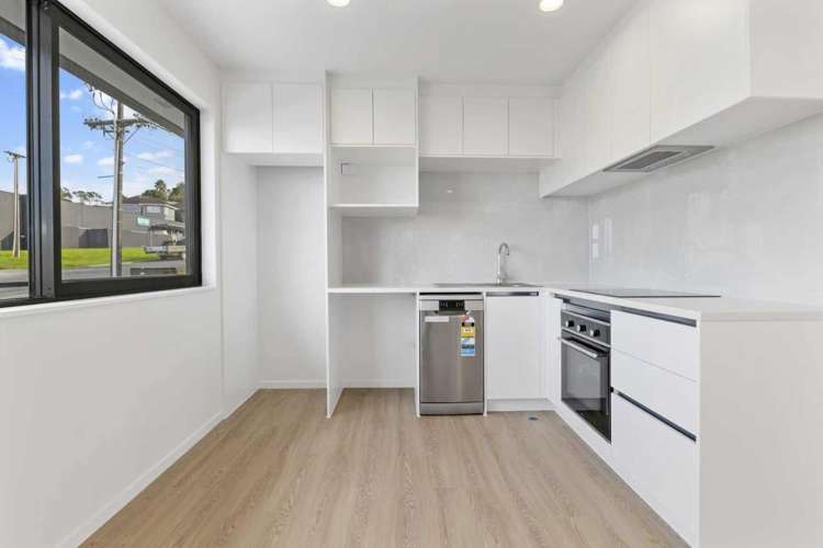 3/2 Blanc Road Silverdale_1