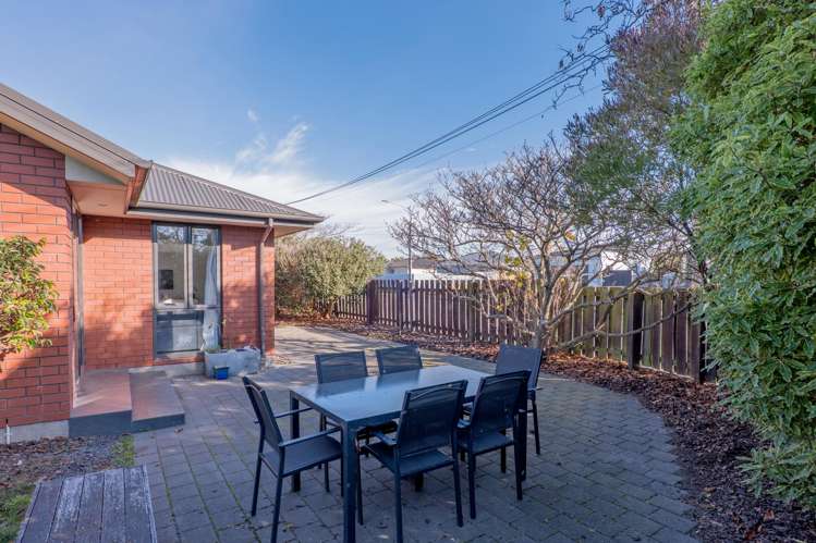 106 Bassett Street Burwood_14