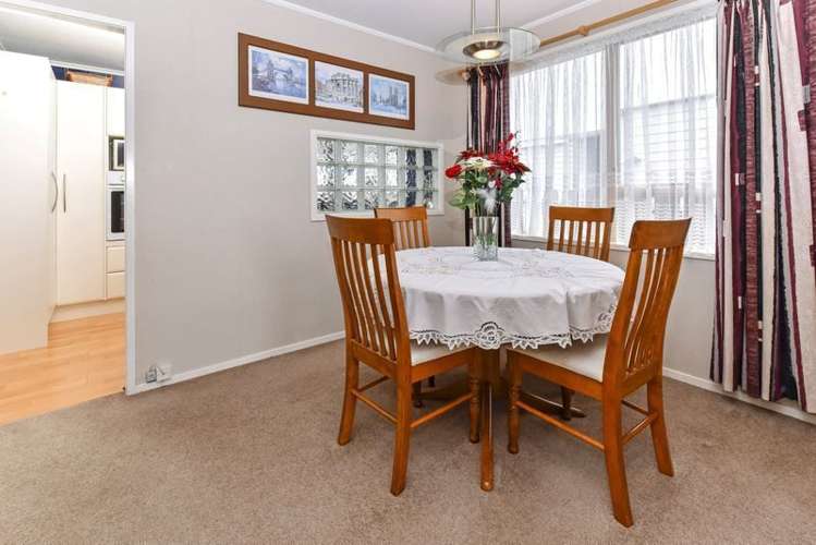 22 Mcquarrie Avenue Wattle Downs_12