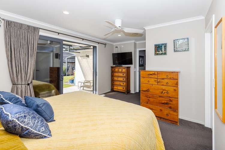 10 Carlingford Rise Dinsdale_12