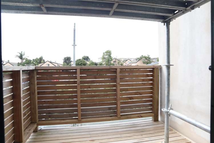 4/12 Ambrico Place New Lynn_15