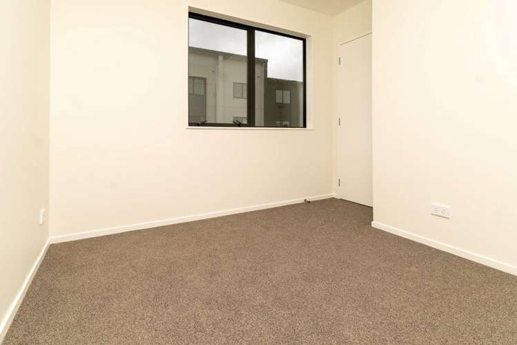 8/327 Glengarry Road Glen Eden_6