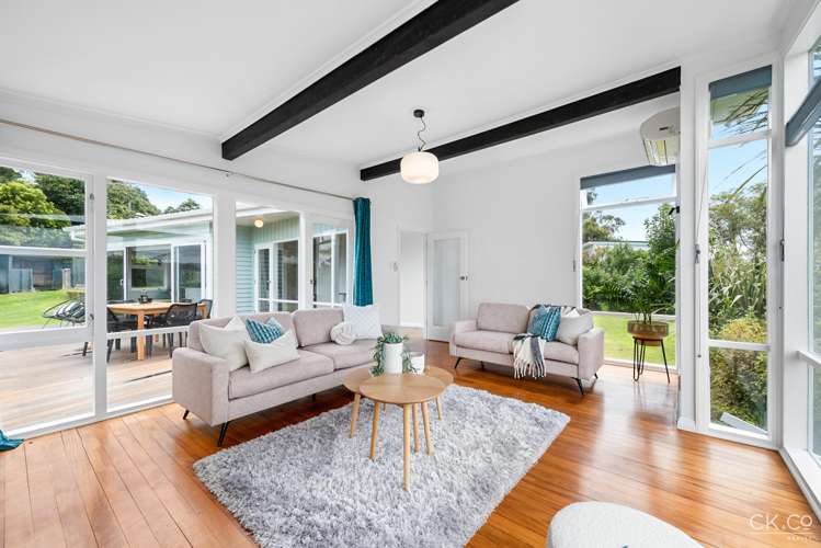 34 Miromiro Road Normandale_2