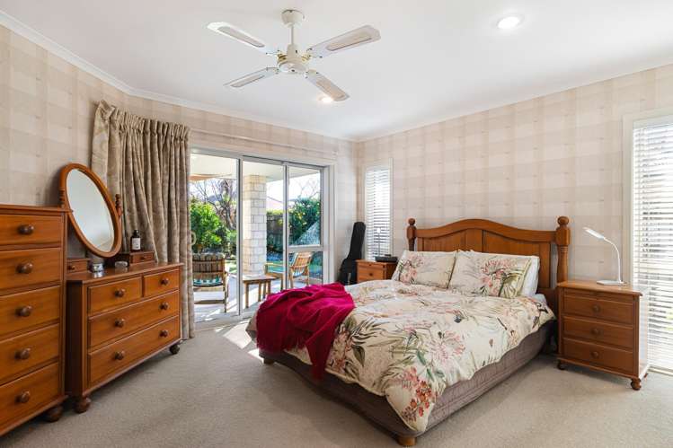 13 Roger Street Lytton West_12