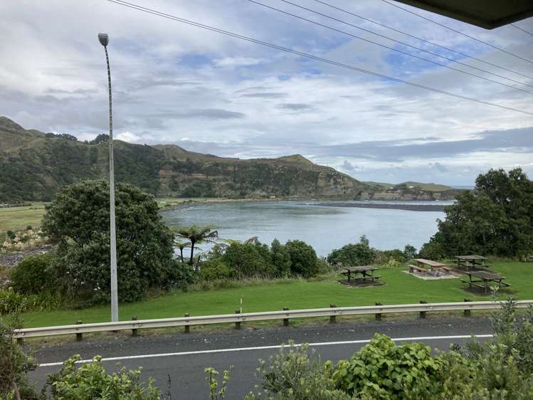 57 North Street Mokau_5