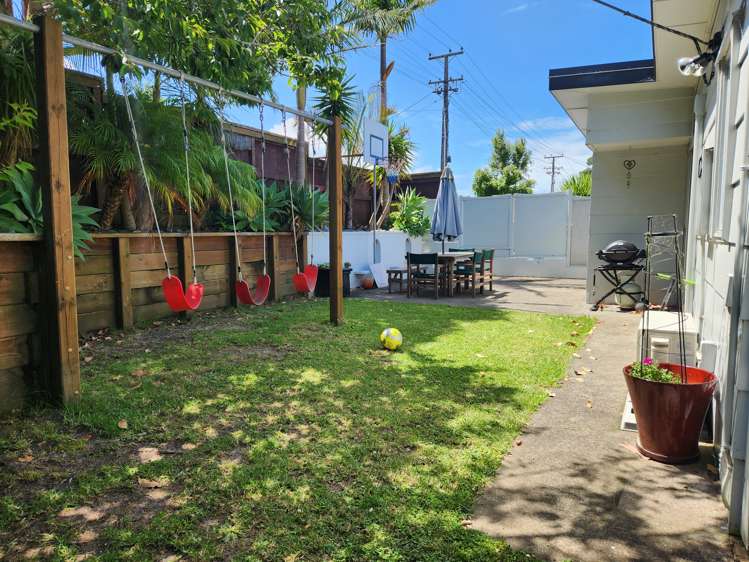 17a Deep Creek Rd Waiake_20