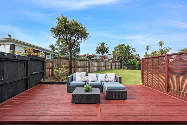 44 Miltonia Avenue Te Atatu South_22