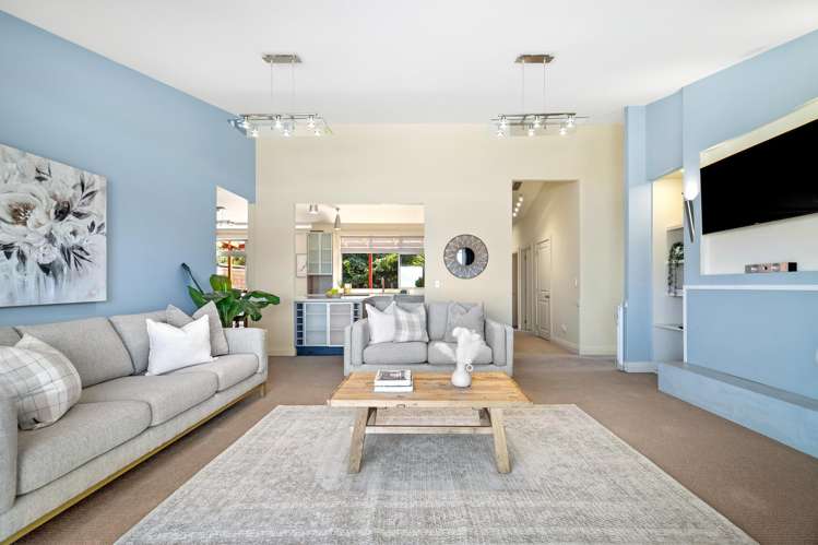 8 Stone Ridge Place Queenstown_11