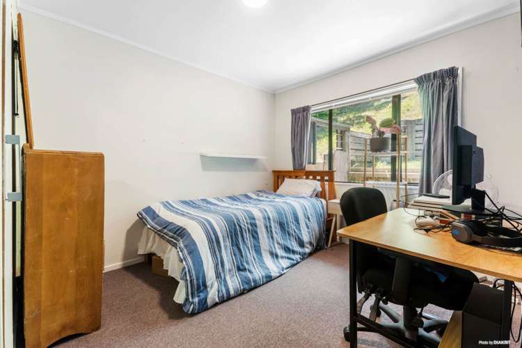 1 Relko Crescent Torbay_19