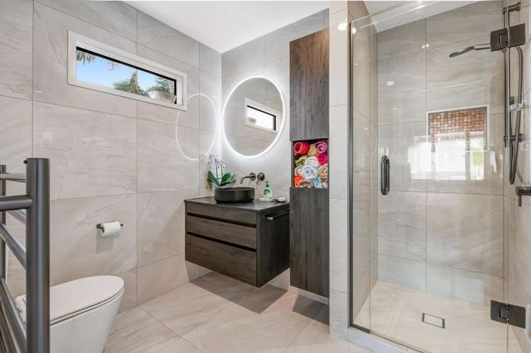 2/26 James Street Bayview_18