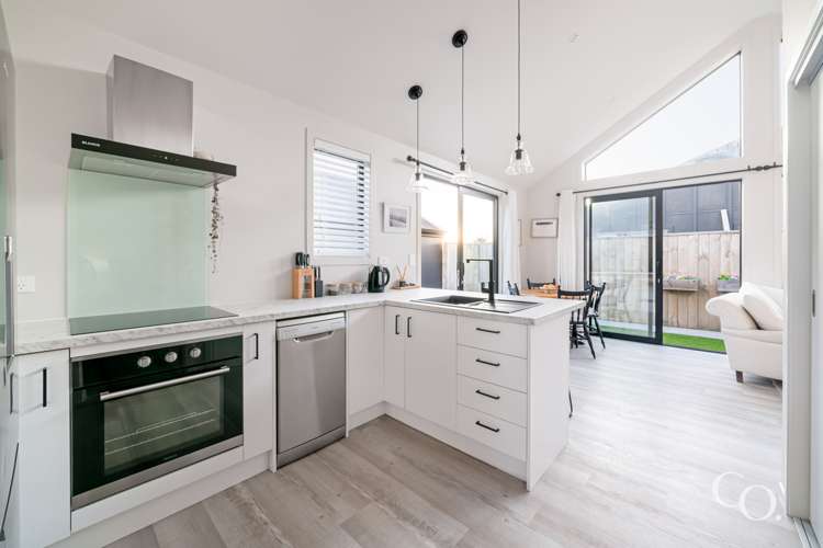 12 Manchester Way Judea_7