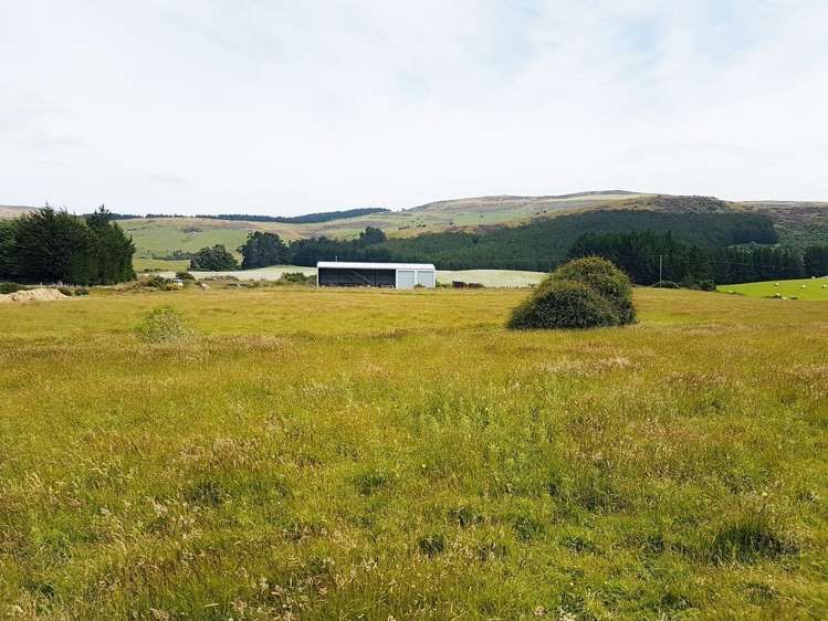 120 Merrie Creek Road Clinton and Surrounds_23