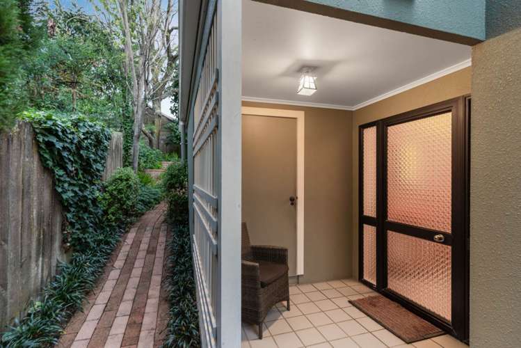 2/3a Derby Street Devonport_17